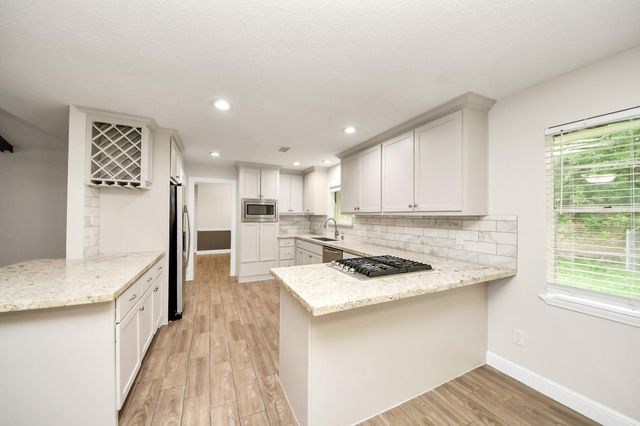 19435 Interstate 45, Spring, TX 77388