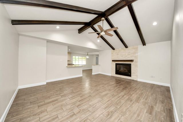 19435 Interstate 45, Spring, TX 77388