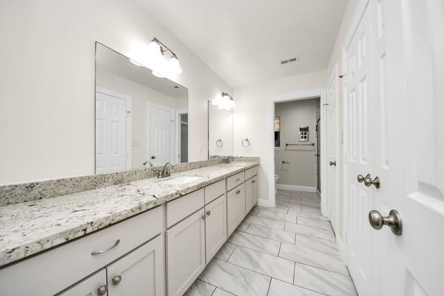 19435 Interstate 45, Spring, TX 77388