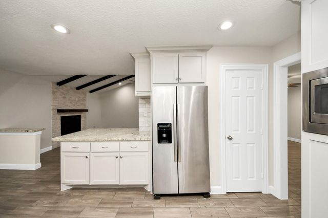 19435 Interstate 45, Spring, TX 77388