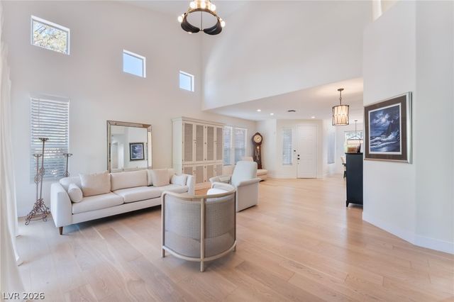 1920 Summer Palm Place 103, Las Vegas, NV 89134