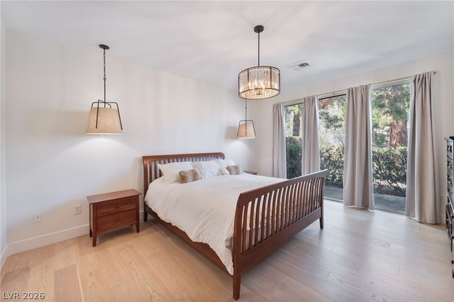 1920 Summer Palm Place 103, Las Vegas, NV 89134