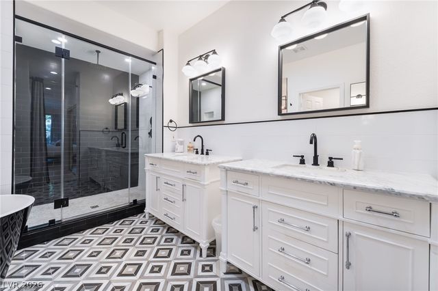 1920 Summer Palm Place 103, Las Vegas, NV 89134