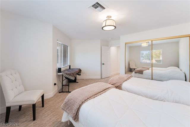 1920 Summer Palm Place 103, Las Vegas, NV 89134