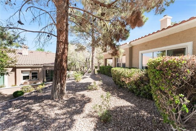 1920 Summer Palm Place 103, Las Vegas, NV 89134