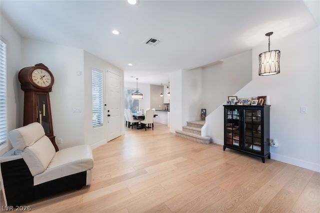 1920 Summer Palm Place 103, Las Vegas, NV 89134