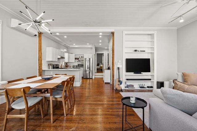 45 Green St A, Boston, MA 02130