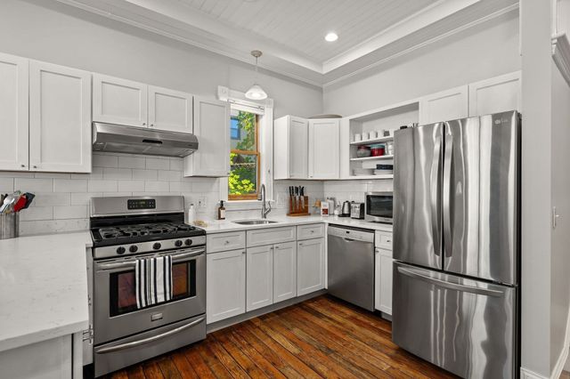 45 Green St A, Boston, MA 02130