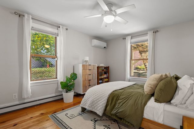 45 Green St A, Boston, MA 02130