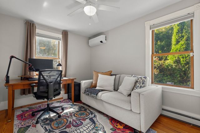 45 Green St A, Boston, MA 02130
