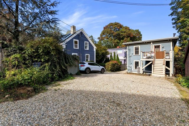 45 Green St A, Boston, MA 02130