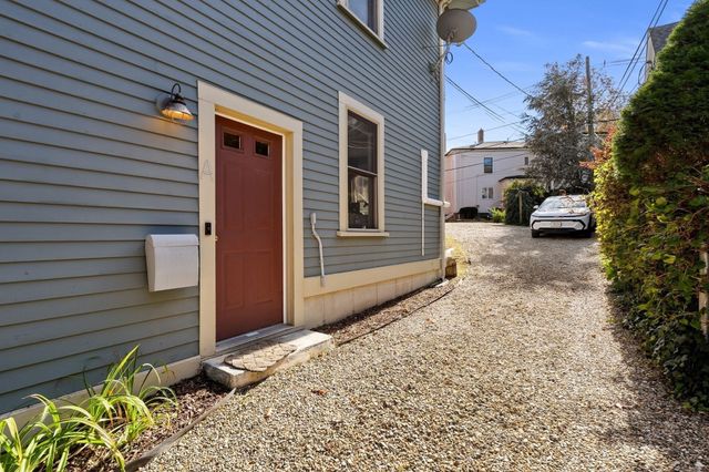 45 Green St A, Boston, MA 02130