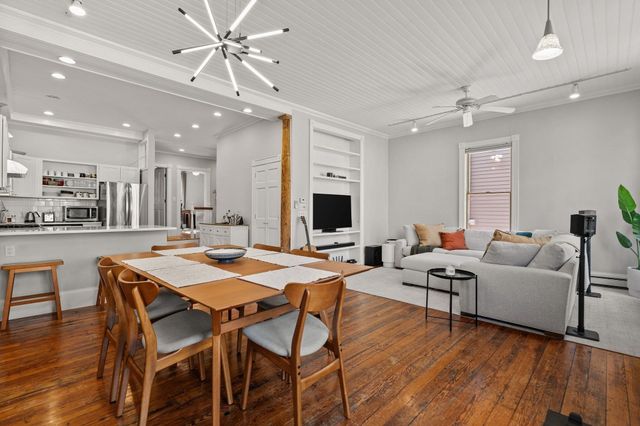 45 Green St A, Boston, MA 02130