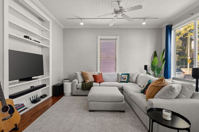 45 Green St A, Boston, MA 02130