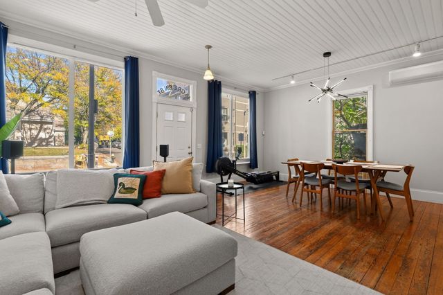45 Green St A, Boston, MA 02130