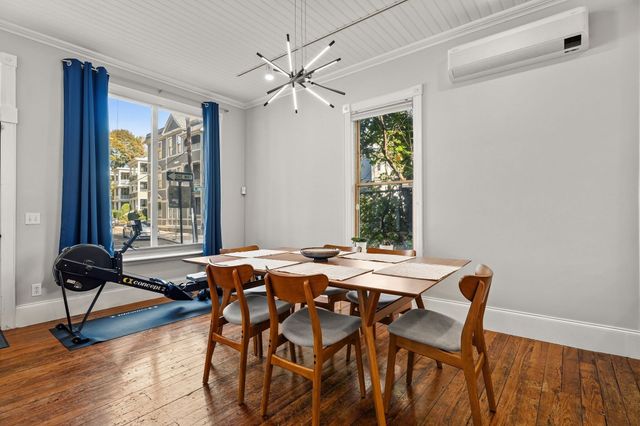45 Green St A, Boston, MA 02130