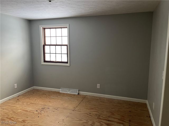 208 Ridgewood Boulevard, Minerva, OH 44657