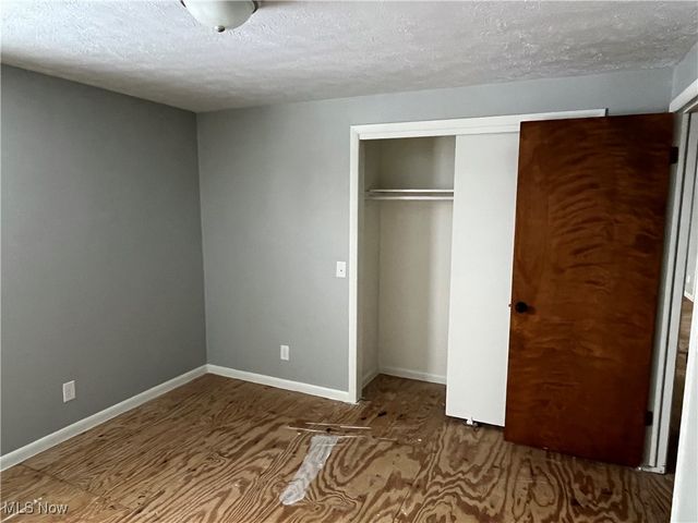 208 Ridgewood Boulevard, Minerva, OH 44657