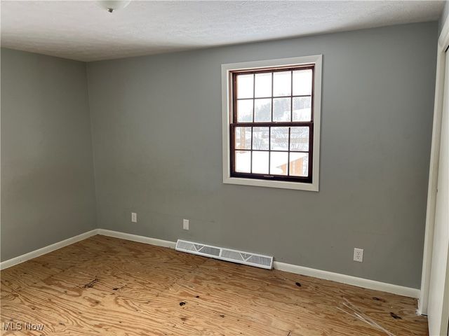 208 Ridgewood Boulevard, Minerva, OH 44657