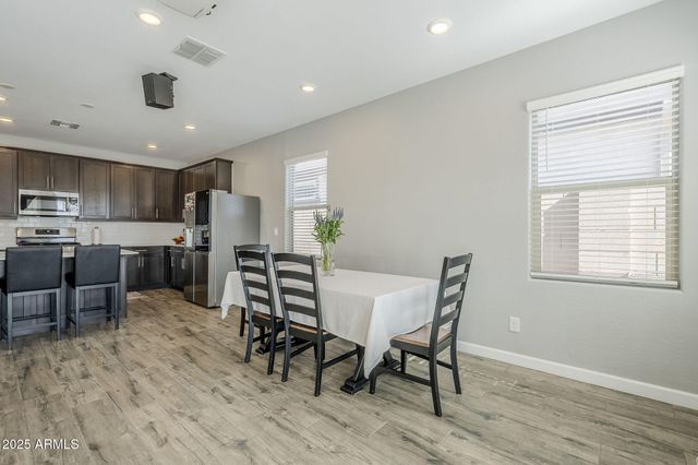 9935 E THORNBUSH Avenue, Mesa, AZ 85212