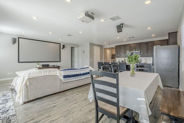 9935 E THORNBUSH Avenue, Mesa, AZ 85212