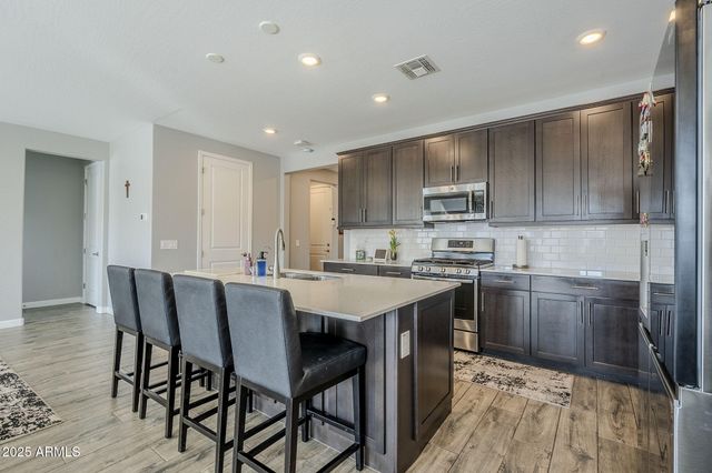 9935 E THORNBUSH Avenue, Mesa, AZ 85212