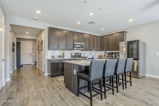 9935 E THORNBUSH Avenue, Mesa, AZ 85212