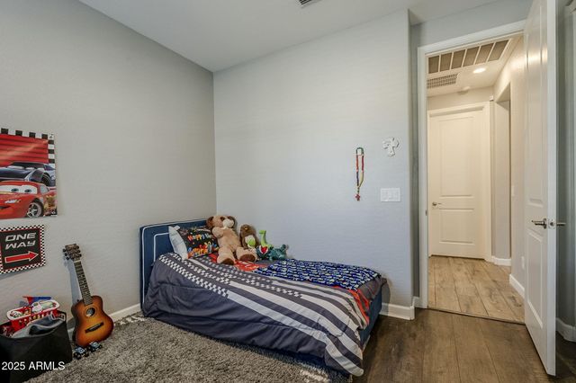 9935 E THORNBUSH Avenue, Mesa, AZ 85212