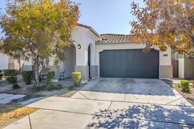 9935 E THORNBUSH Avenue, Mesa, AZ 85212