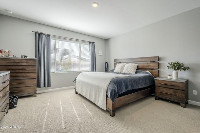 9935 E THORNBUSH Avenue, Mesa, AZ 85212