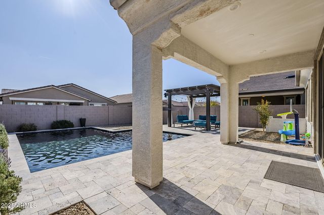 9935 E THORNBUSH Avenue, Mesa, AZ 85212