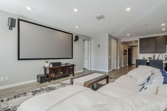 9935 E THORNBUSH Avenue, Mesa, AZ 85212