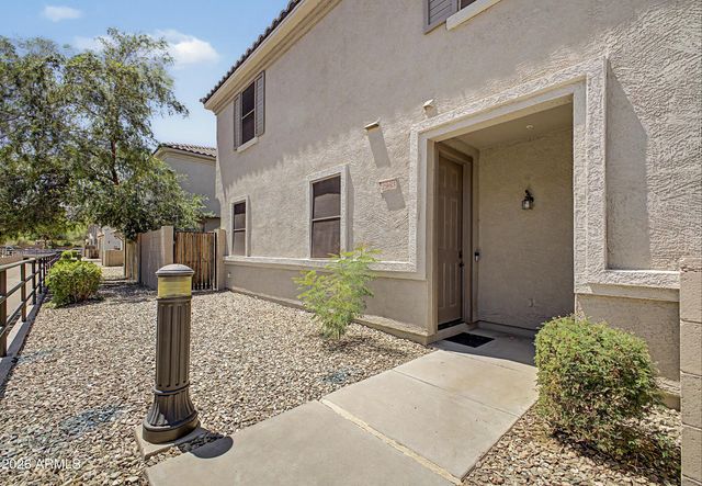 2965 E Dunbar Drive, Phoenix, AZ 85042
