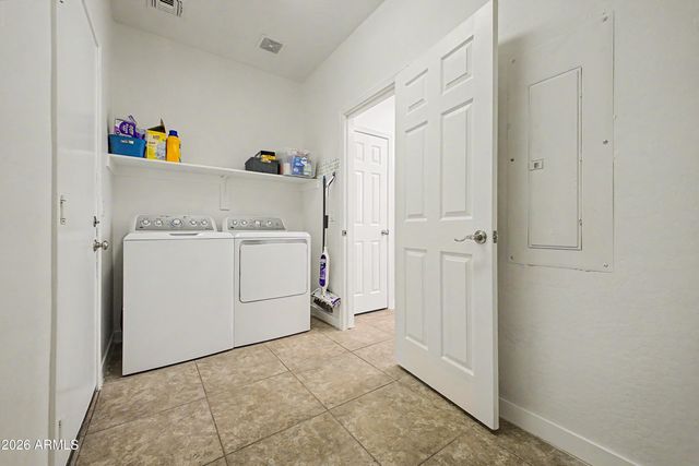 2965 E Dunbar Drive, Phoenix, AZ 85042