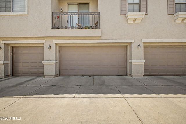 2965 E Dunbar Drive, Phoenix, AZ 85042