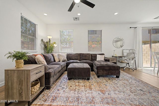 2965 E Dunbar Drive, Phoenix, AZ 85042