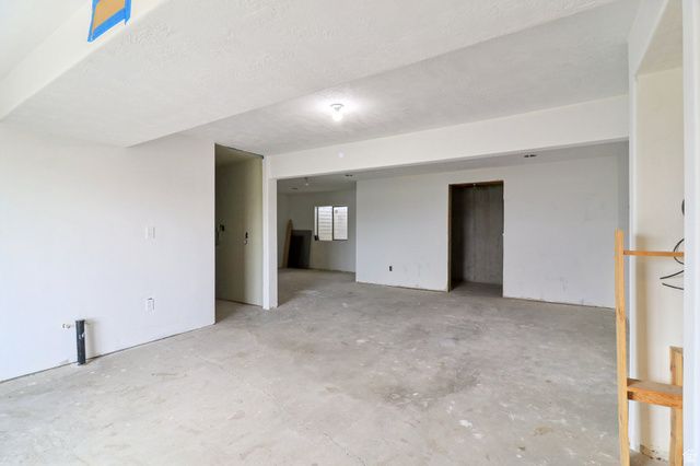486 W MEADOW CREST WAY, Saratoga Springs, UT 84045