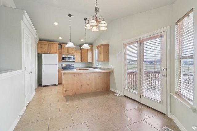486 W MEADOW CREST WAY, Saratoga Springs, UT 84045