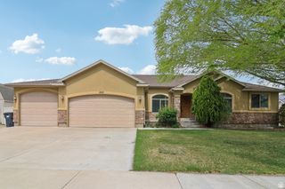 486 W MEADOW CREST WAY, Saratoga Springs, UT 84045