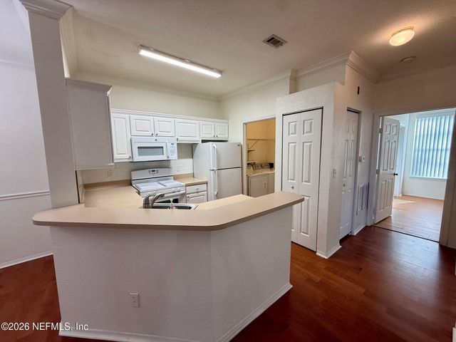 13810 SUTTON PARK Drive 1018, Jacksonville, FL 32224