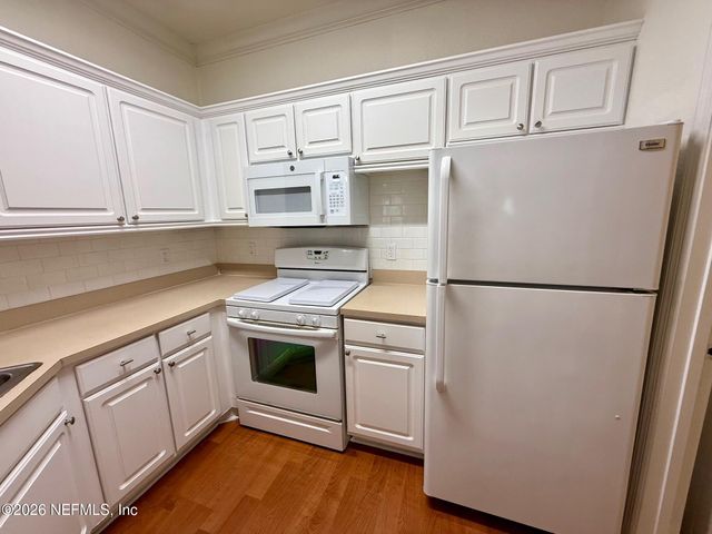 13810 SUTTON PARK Drive 1018, Jacksonville, FL 32224