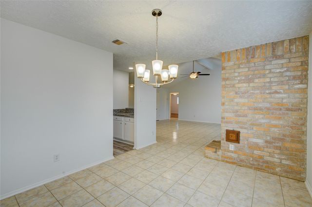 1911 Ripple Creek Drive, Missouri City, TX 77489