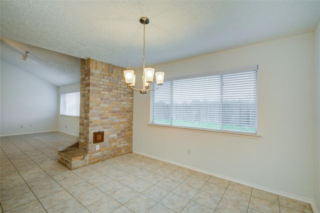 1911 Ripple Creek Drive, Missouri City, TX 77489