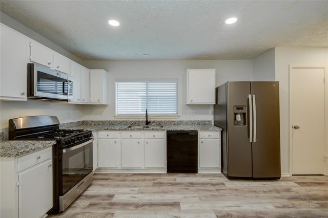 1911 Ripple Creek Drive, Missouri City, TX 77489