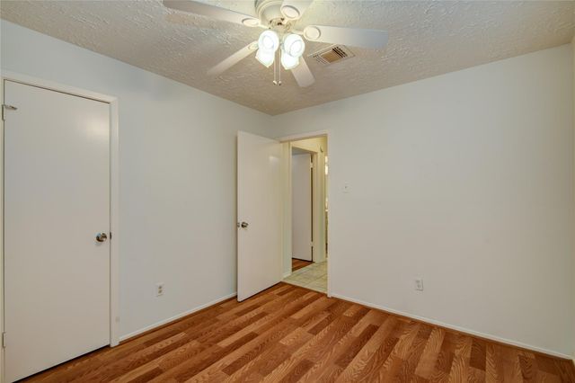 1911 Ripple Creek Drive, Missouri City, TX 77489