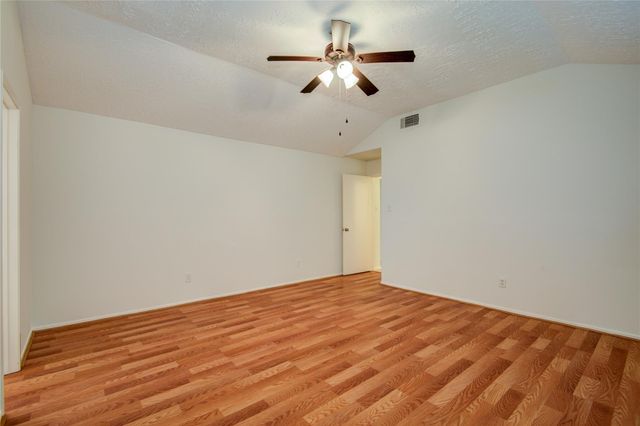 1911 Ripple Creek Drive, Missouri City, TX 77489