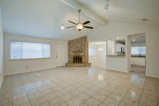 1911 Ripple Creek Drive, Missouri City, TX 77489