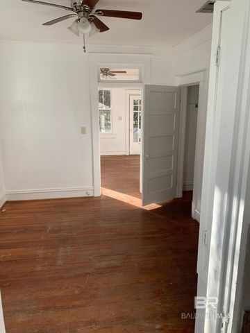 109 S Carlen Street, Mobile, AL 36606