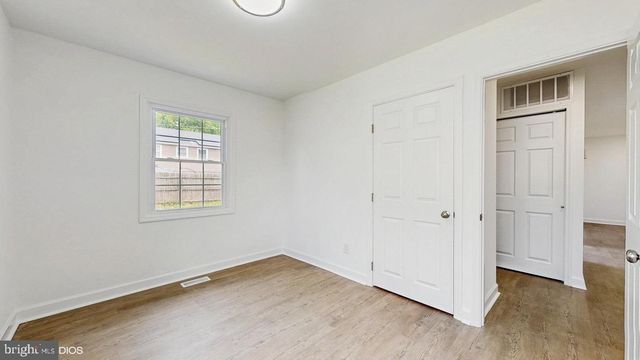 20 EXPERT LN, Willingboro, NJ 08046