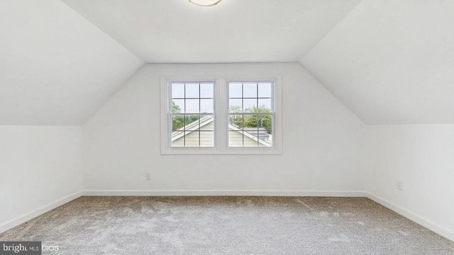 20 EXPERT LN, Willingboro, NJ 08046